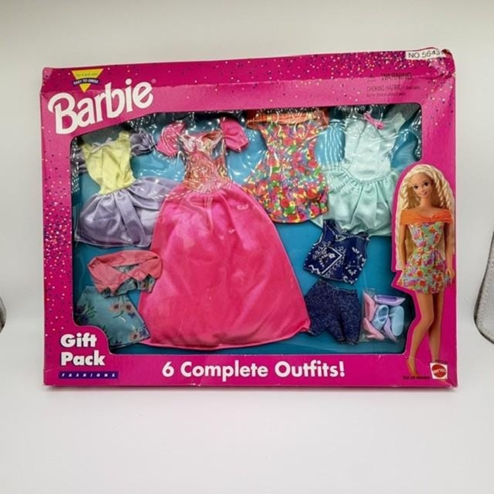 Mattel Barbie Fashion Gift Pack 6 Complete Outfits NEW 1996 68073-82 Box Dented